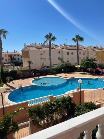 Apartment In La Mata Eneas 6 Торевьиа Экстерьер фото