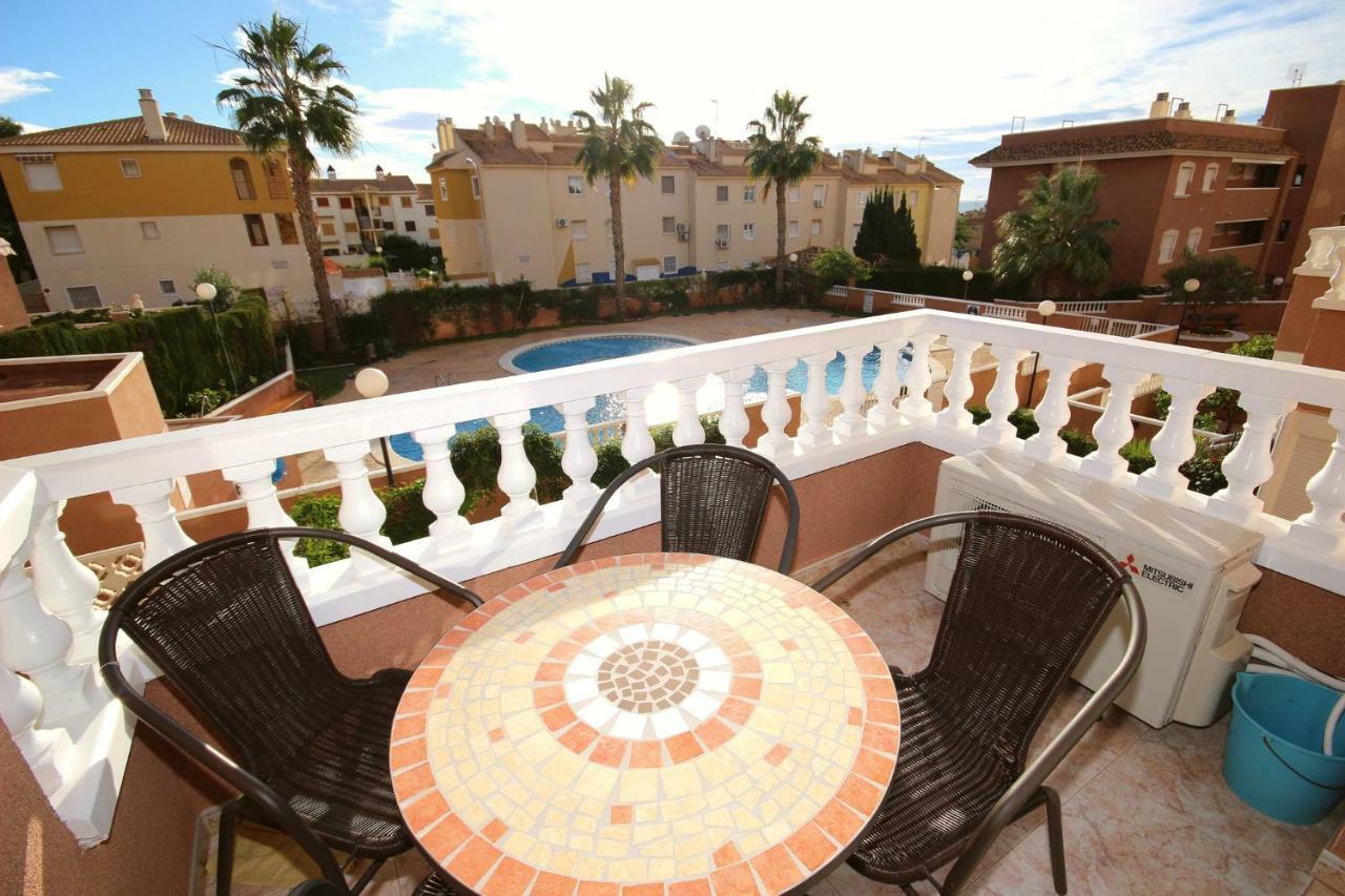 Apartment In La Mata Eneas 6 Торевьиа Экстерьер фото