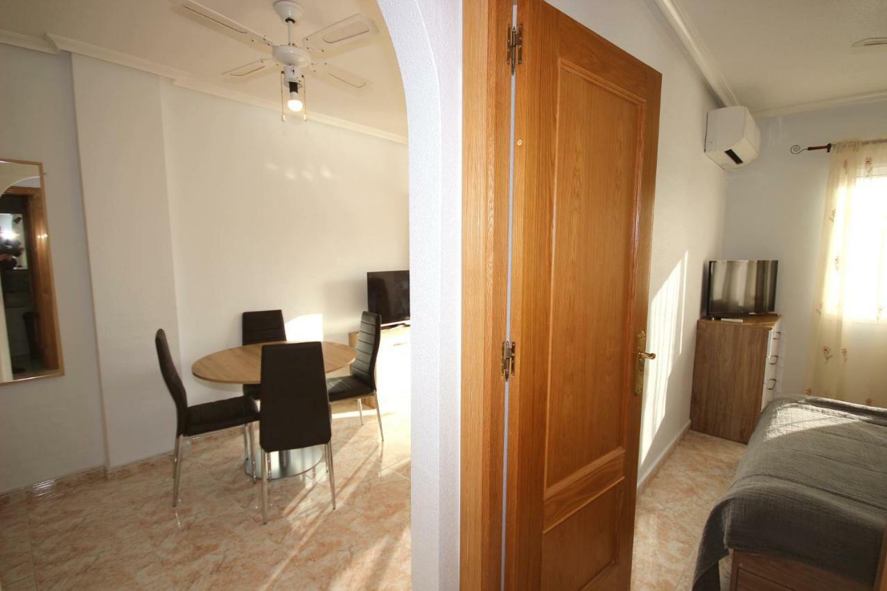 Apartment In La Mata Eneas 6 Торевьиа Экстерьер фото