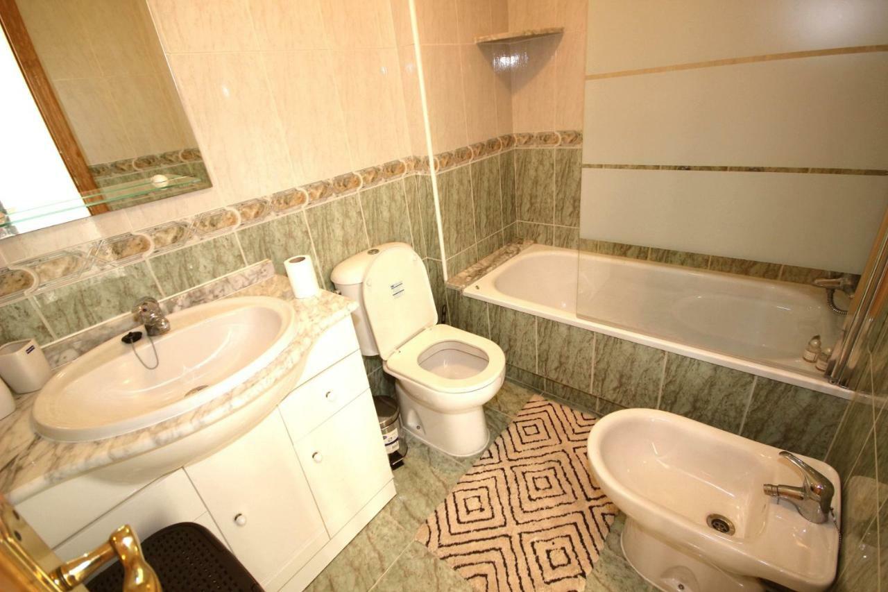 Apartment In La Mata Eneas 6 Торевьиа Экстерьер фото